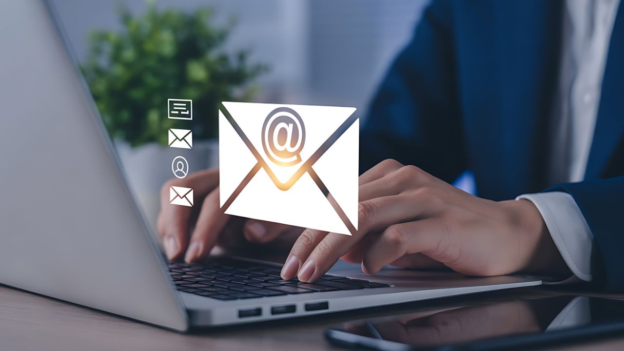 SpamExperts for Educational Institutions Securing Student & Staff Email (1) SpamExperts for Educational Institutions: Securing Student & Staff Email