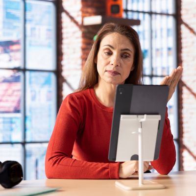 The Desk-Job Assumption Doesn't Hold on a Retail Floor